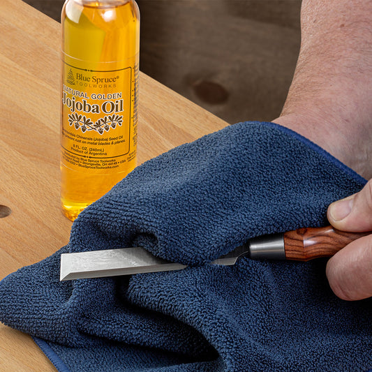 With Blue Spruce Jojoba Oil, a quick wipe with a microfiber cloth or paper towel prevents rust and keeps your tools looking like new.